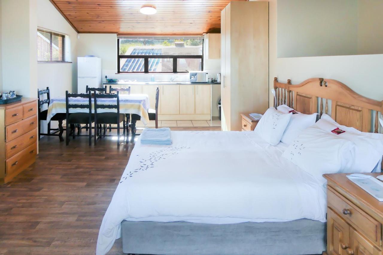 Shalom Self Catering Hotell Kleinmond Exteriör bild