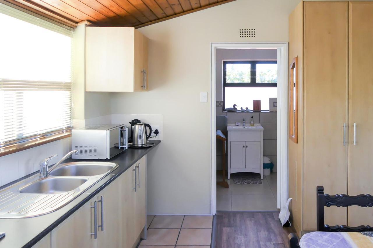 Shalom Self Catering Hotell Kleinmond Exteriör bild